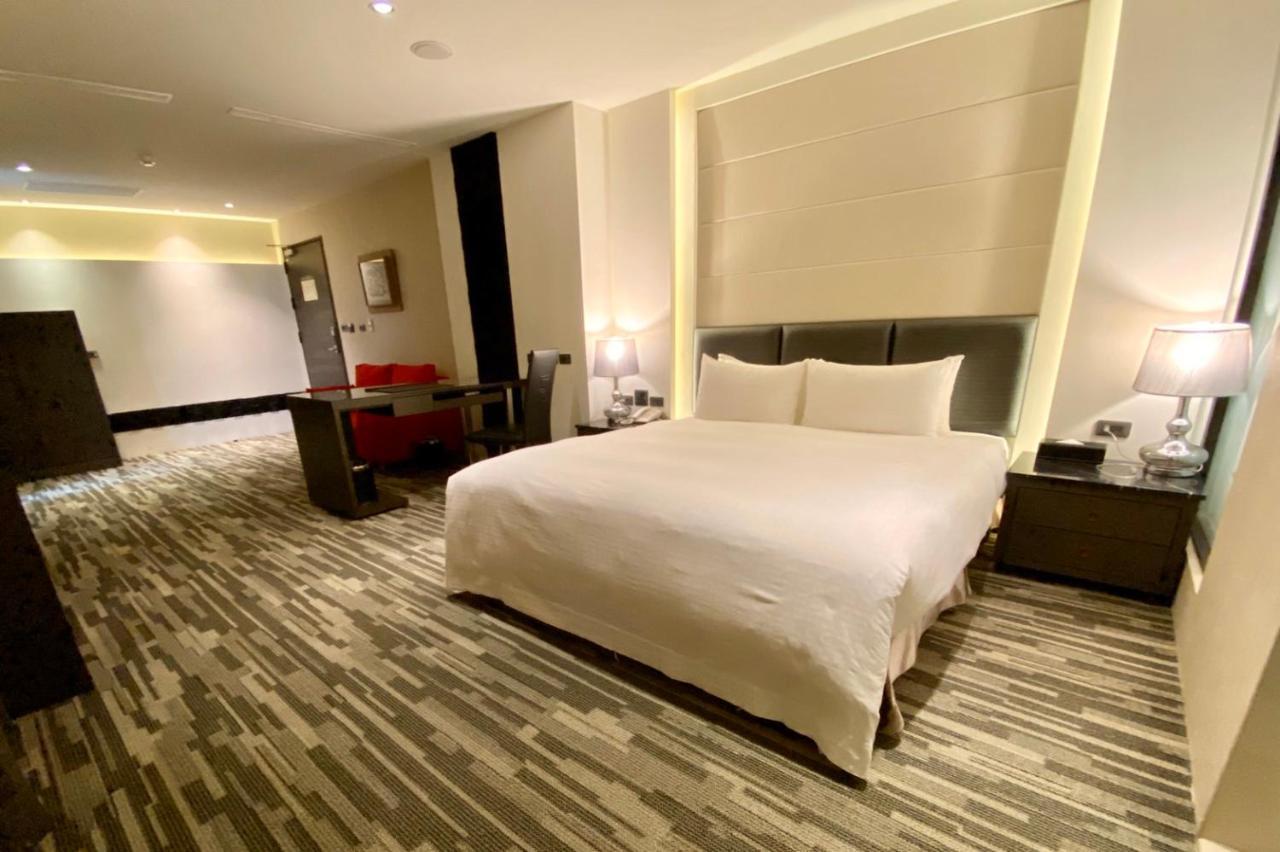 Chiayi Oriental Pearl International Hotel Fanlu Exterior photo